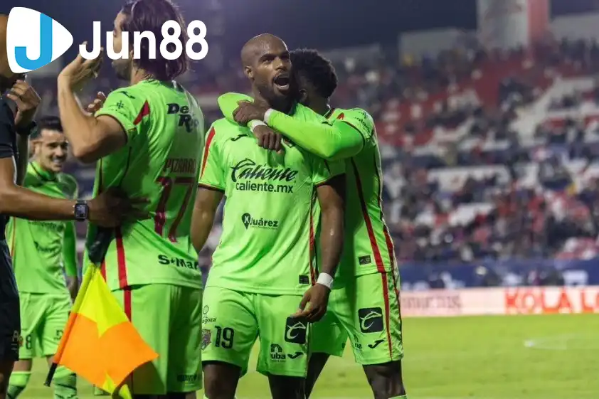 Juarez được đánh giá cao hơn rất nhiều trong trận đấu này