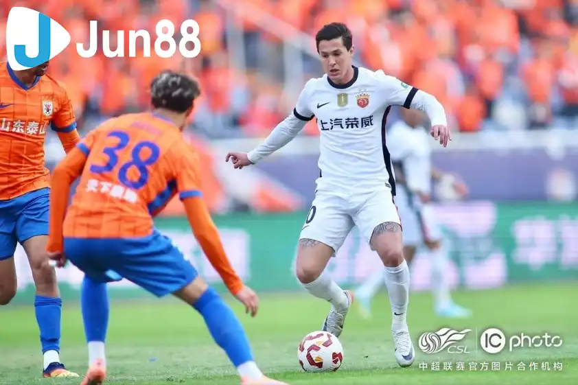 Shanghai Port được đánh giá cao hơn trong trận đấu này